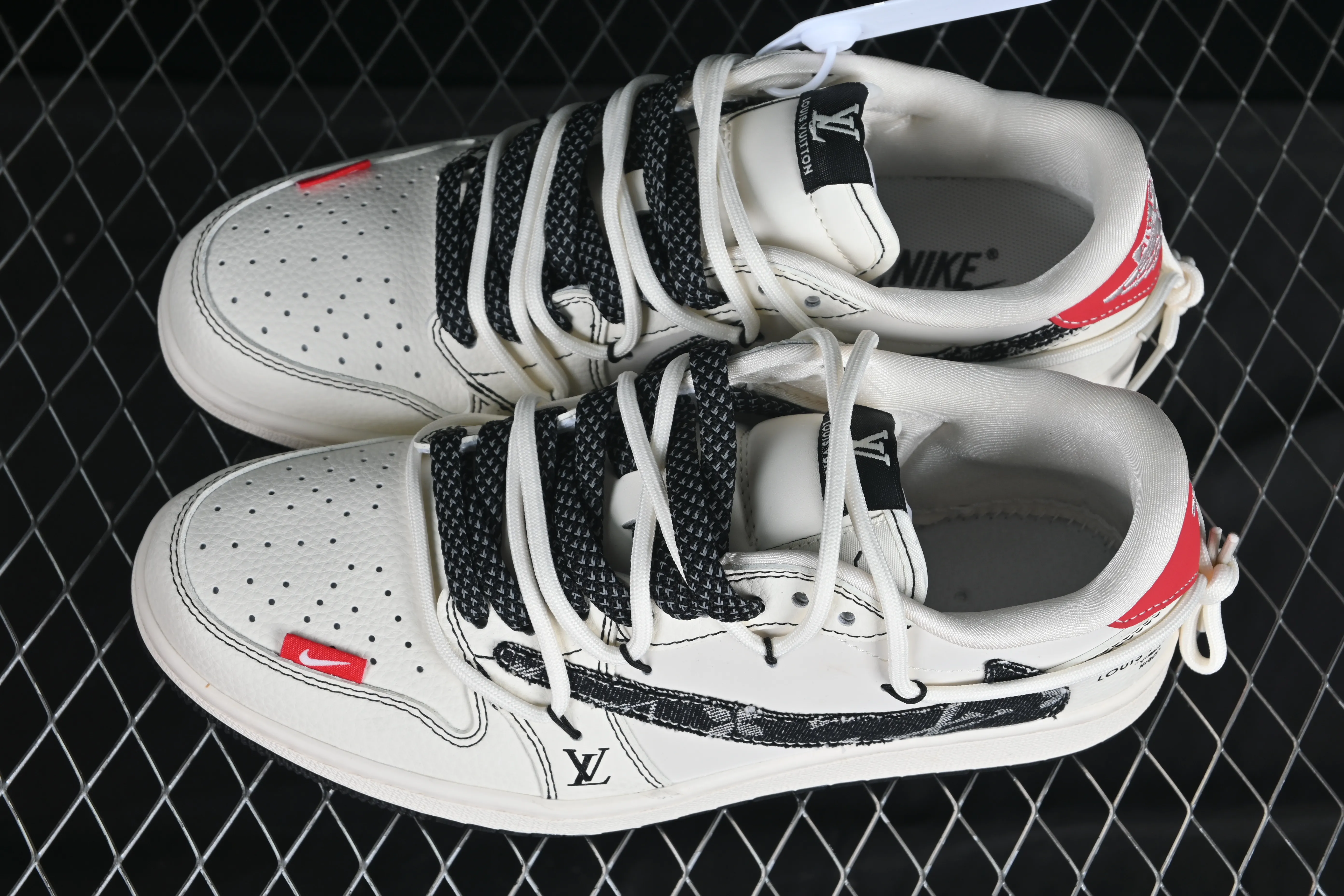 All categories Air Jordan Jordan series basketball shoes Air Jordan 1 Low High-end customized low-top sneakers Travis Scott x Fragment Design x Air Jordan 1 Low OG SP AJ1 Joe 1 LV joint red tail drawstring low-top cultural casual sneakers DM6868-108